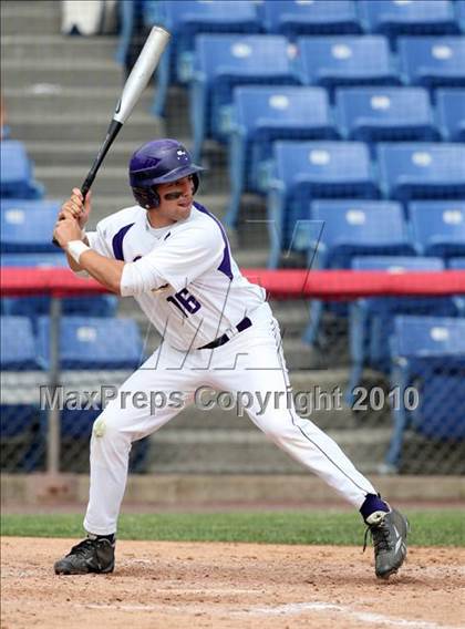 Thumbnail 1 in Kennedy Catholic vs. Saratoga Central Catholic (NYSPHSAA Class B Semifinal) photogallery.