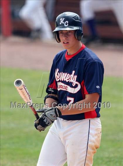 Thumbnail 2 in Kennedy Catholic vs. Saratoga Central Catholic (NYSPHSAA Class B Semifinal) photogallery.
