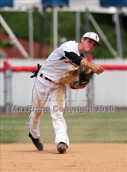 Thumbnail 3 in Kennedy Catholic vs. Saratoga Central Catholic (NYSPHSAA Class B Semifinal) photogallery.