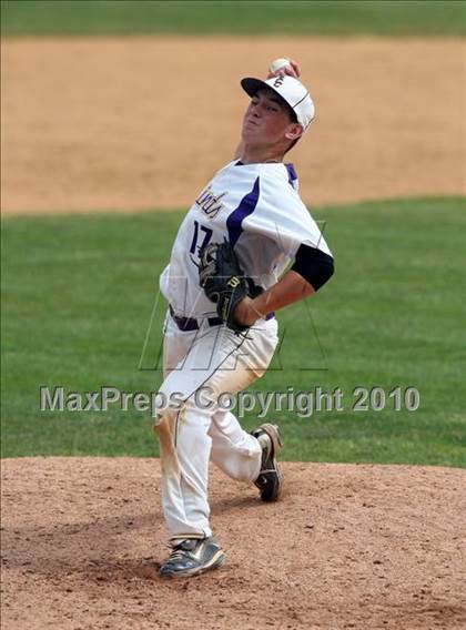 Thumbnail 2 in Kennedy Catholic vs. Saratoga Central Catholic (NYSPHSAA Class B Semifinal) photogallery.