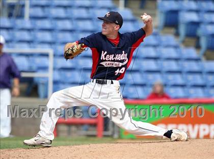 Thumbnail 1 in Kennedy Catholic vs. Saratoga Central Catholic (NYSPHSAA Class B Semifinal) photogallery.