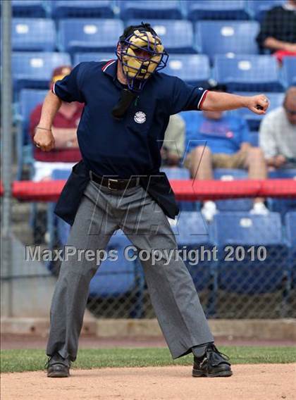 Thumbnail 2 in Kennedy Catholic vs. Saratoga Central Catholic (NYSPHSAA Class B Semifinal) photogallery.