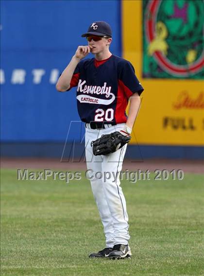 Thumbnail 3 in Kennedy Catholic vs. Saratoga Central Catholic (NYSPHSAA Class B Semifinal) photogallery.