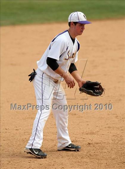 Thumbnail 3 in Kennedy Catholic vs. Saratoga Central Catholic (NYSPHSAA Class B Semifinal) photogallery.