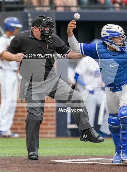 Thumbnail 3 in Corsicana vs. Midlothian Game 1 (UIL 5A Regional Final) photogallery.