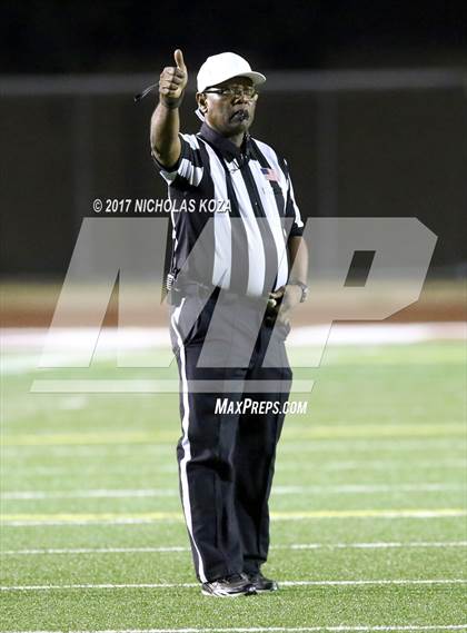 Thumbnail 3 in Harvard-Westlake vs. Dominguez photogallery.