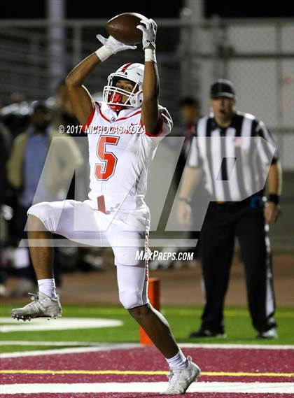 Thumbnail 1 in Harvard-Westlake vs. Dominguez photogallery.