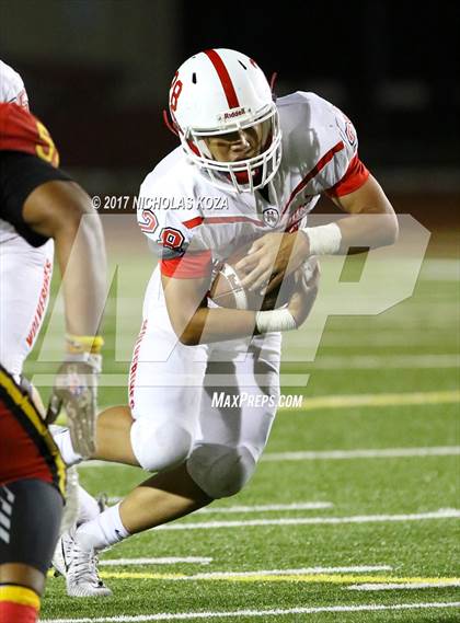 Thumbnail 3 in Harvard-Westlake vs. Dominguez photogallery.