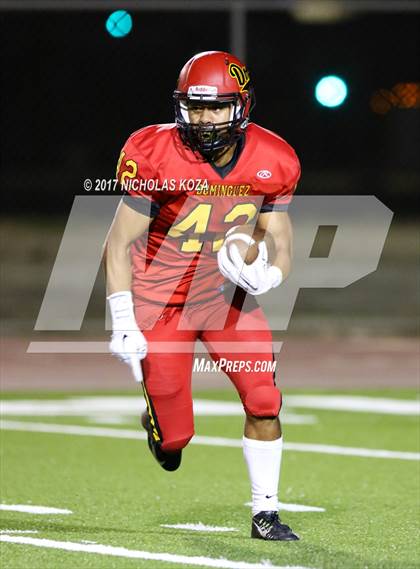 Thumbnail 3 in Harvard-Westlake vs. Dominguez photogallery.