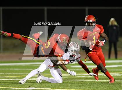 Thumbnail 3 in Harvard-Westlake vs. Dominguez photogallery.