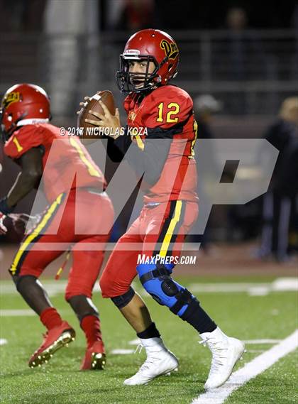 Thumbnail 2 in Harvard-Westlake vs. Dominguez photogallery.