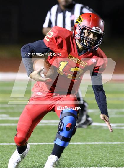 Thumbnail 2 in Harvard-Westlake vs. Dominguez photogallery.