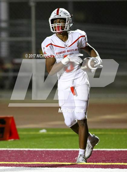 Thumbnail 3 in Harvard-Westlake vs. Dominguez photogallery.