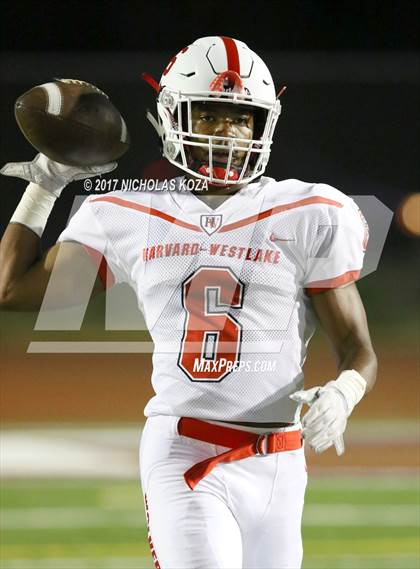 Thumbnail 2 in Harvard-Westlake vs. Dominguez photogallery.
