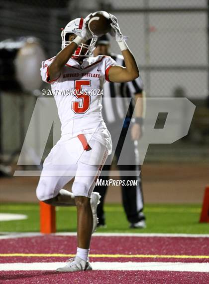 Thumbnail 2 in Harvard-Westlake vs. Dominguez photogallery.