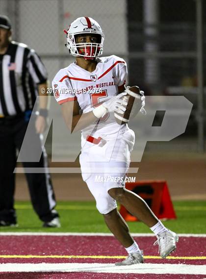 Thumbnail 3 in Harvard-Westlake vs. Dominguez photogallery.