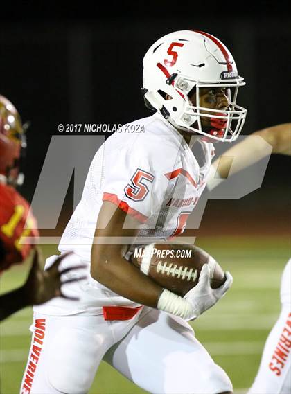 Thumbnail 3 in Harvard-Westlake vs. Dominguez photogallery.