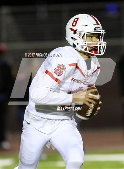 Thumbnail 3 in Harvard-Westlake vs. Dominguez photogallery.