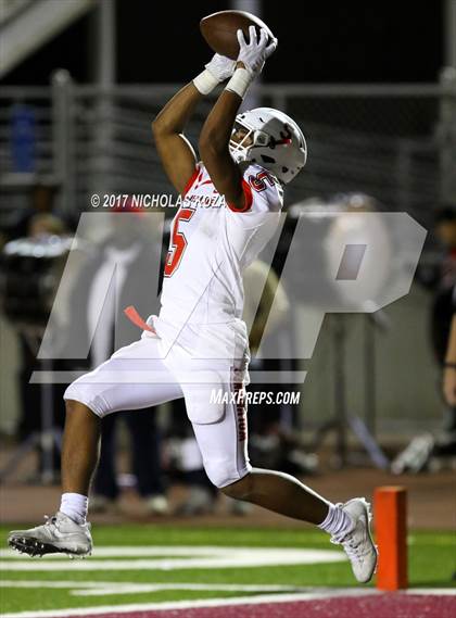 Thumbnail 3 in Harvard-Westlake vs. Dominguez photogallery.