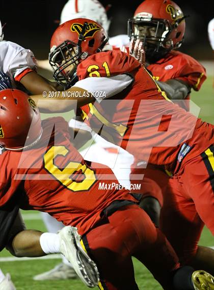 Thumbnail 2 in Harvard-Westlake vs. Dominguez photogallery.