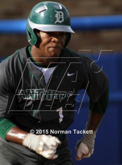 Thumbnail 3 in Derby vs. South (KSHSAA 6A Playoff) photogallery.