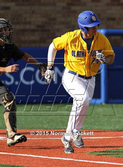 Thumbnail 2 in Derby vs. South (KSHSAA 6A Playoff) photogallery.