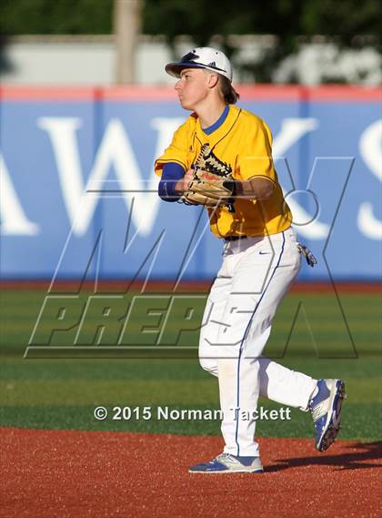 Thumbnail 2 in Derby vs. South (KSHSAA 6A Playoff) photogallery.