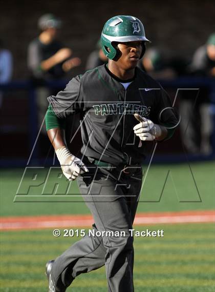 Thumbnail 3 in Derby vs. South (KSHSAA 6A Playoff) photogallery.