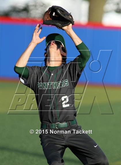 Thumbnail 1 in Derby vs. South (KSHSAA 6A Playoff) photogallery.