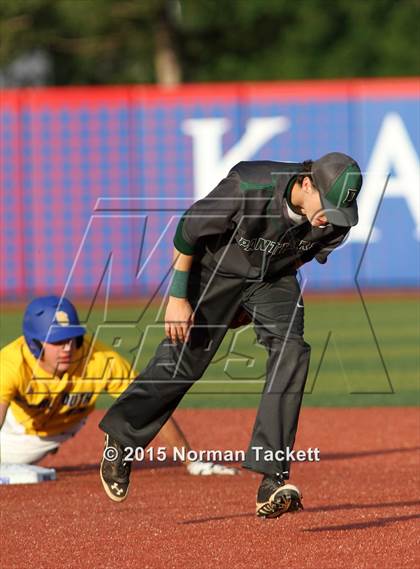 Thumbnail 3 in Derby vs. South (KSHSAA 6A Playoff) photogallery.