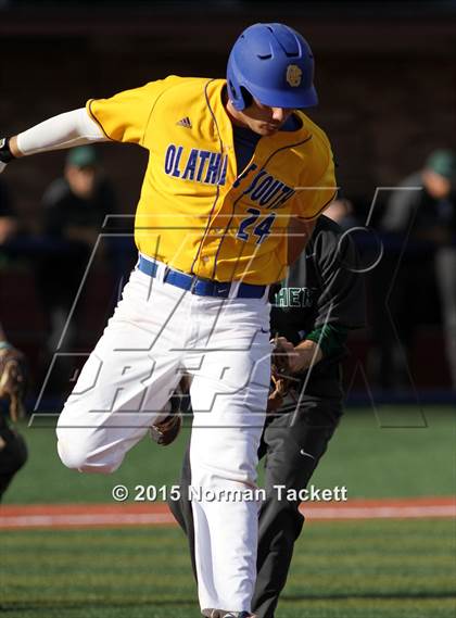 Thumbnail 3 in Derby vs. South (KSHSAA 6A Playoff) photogallery.