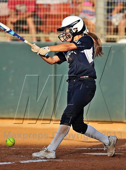 Thumbnail 2 in Montebello vs. Aquinas (CIF SS D5 Final) photogallery.