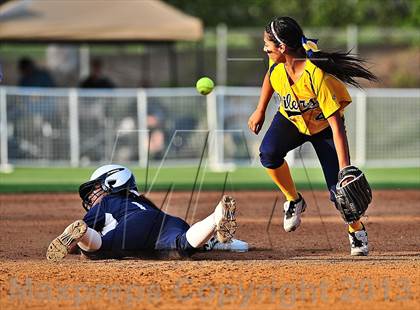 Thumbnail 2 in Montebello vs. Aquinas (CIF SS D5 Final) photogallery.