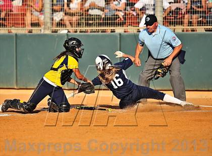 Thumbnail 1 in Montebello vs. Aquinas (CIF SS D5 Final) photogallery.