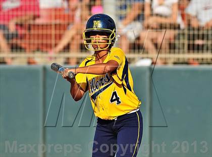 Thumbnail 1 in Montebello vs. Aquinas (CIF SS D5 Final) photogallery.