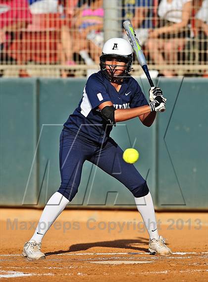 Thumbnail 2 in Montebello vs. Aquinas (CIF SS D5 Final) photogallery.