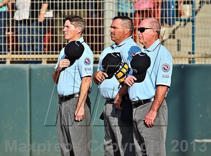 Thumbnail 1 in Montebello vs. Aquinas (CIF SS D5 Final) photogallery.