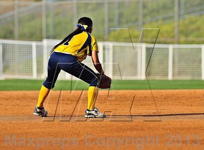 Thumbnail 1 in Montebello vs. Aquinas (CIF SS D5 Final) photogallery.