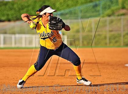 Thumbnail 2 in Montebello vs. Aquinas (CIF SS D5 Final) photogallery.