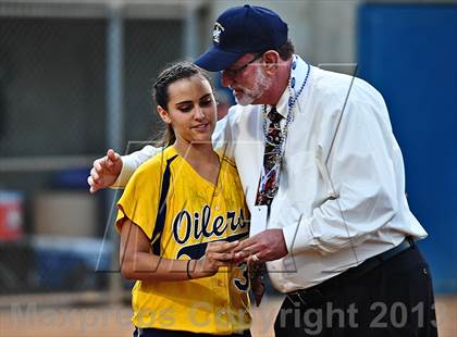 Thumbnail 1 in Montebello vs. Aquinas (CIF SS D5 Final) photogallery.