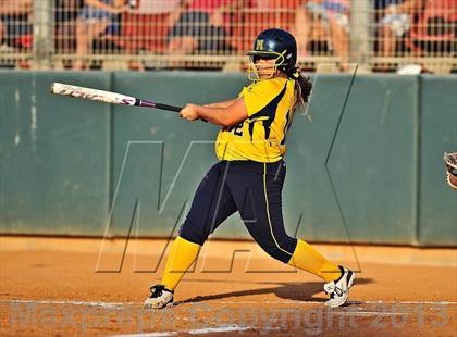 Thumbnail 3 in Montebello vs. Aquinas (CIF SS D5 Final) photogallery.