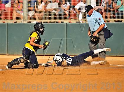 Thumbnail 3 in Montebello vs. Aquinas (CIF SS D5 Final) photogallery.