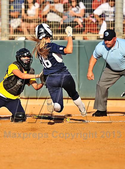 Thumbnail 2 in Montebello vs. Aquinas (CIF SS D5 Final) photogallery.