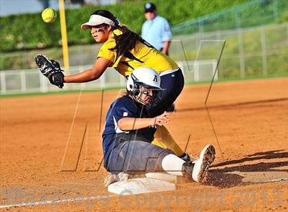 Thumbnail 3 in Montebello vs. Aquinas (CIF SS D5 Final) photogallery.