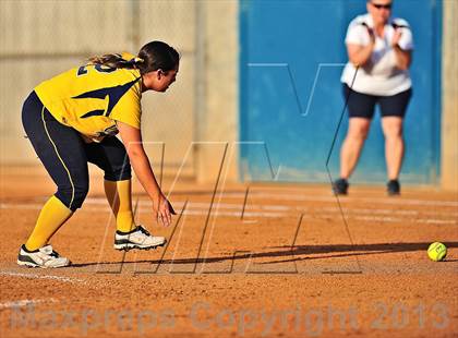 Thumbnail 1 in Montebello vs. Aquinas (CIF SS D5 Final) photogallery.
