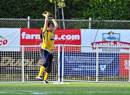Thumbnail 1 in Montebello vs. Aquinas (CIF SS D5 Final) photogallery.