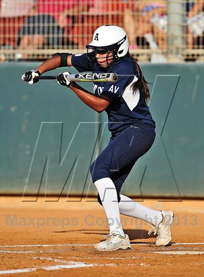 Thumbnail 1 in Montebello vs. Aquinas (CIF SS D5 Final) photogallery.
