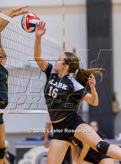 Thumbnail 3 in Brennan vs Clark Freshman photogallery.