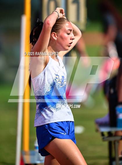 Thumbnail 3 in Northland Christian Relays (4x400M Mixed) photogallery.