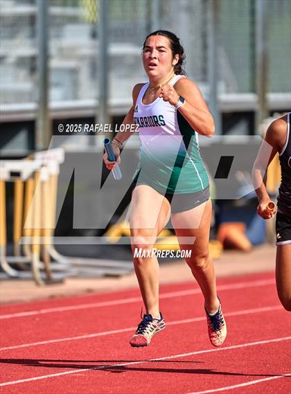 Thumbnail 3 in Northland Christian Relays (4x400M Mixed) photogallery.